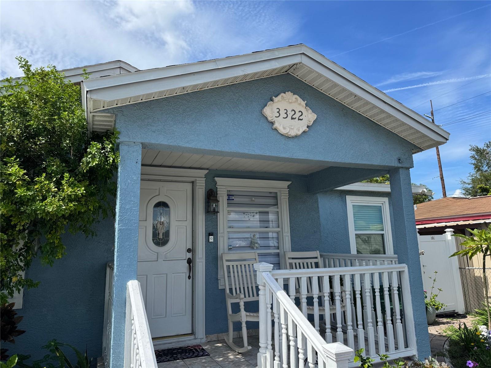 3322 W Saint Joseph St Property Photo 4