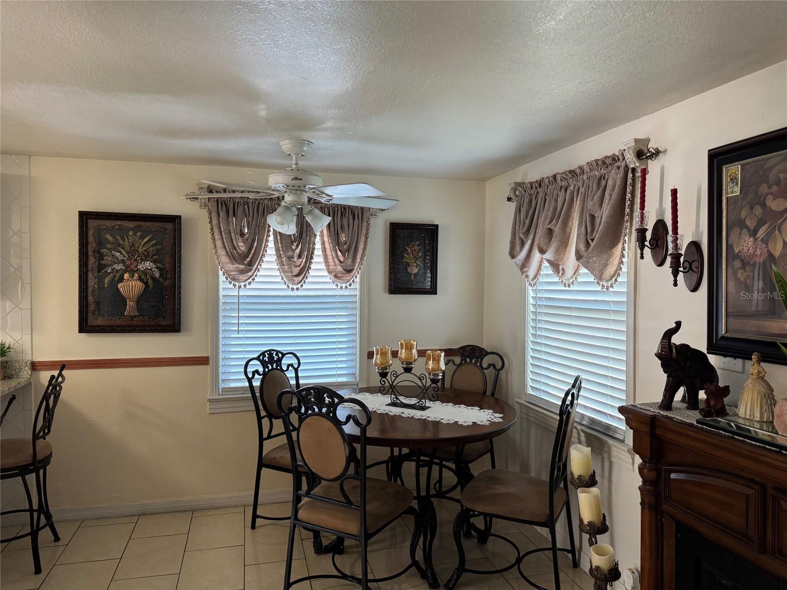 3322 W Saint Joseph St Property Photo 6