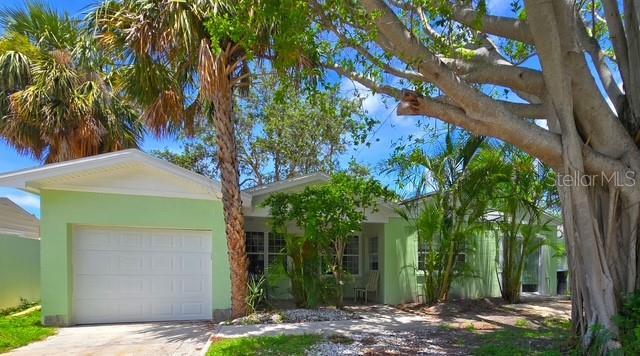 750 Bay Esplanade Property Photo 1