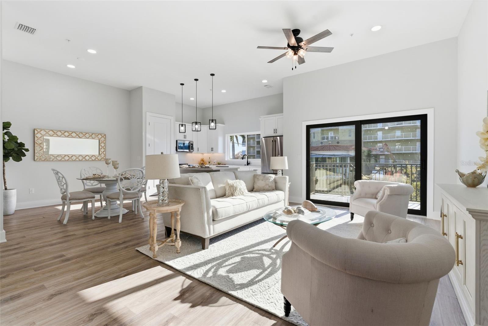 11605 1st St E #a2 Property Photo 7