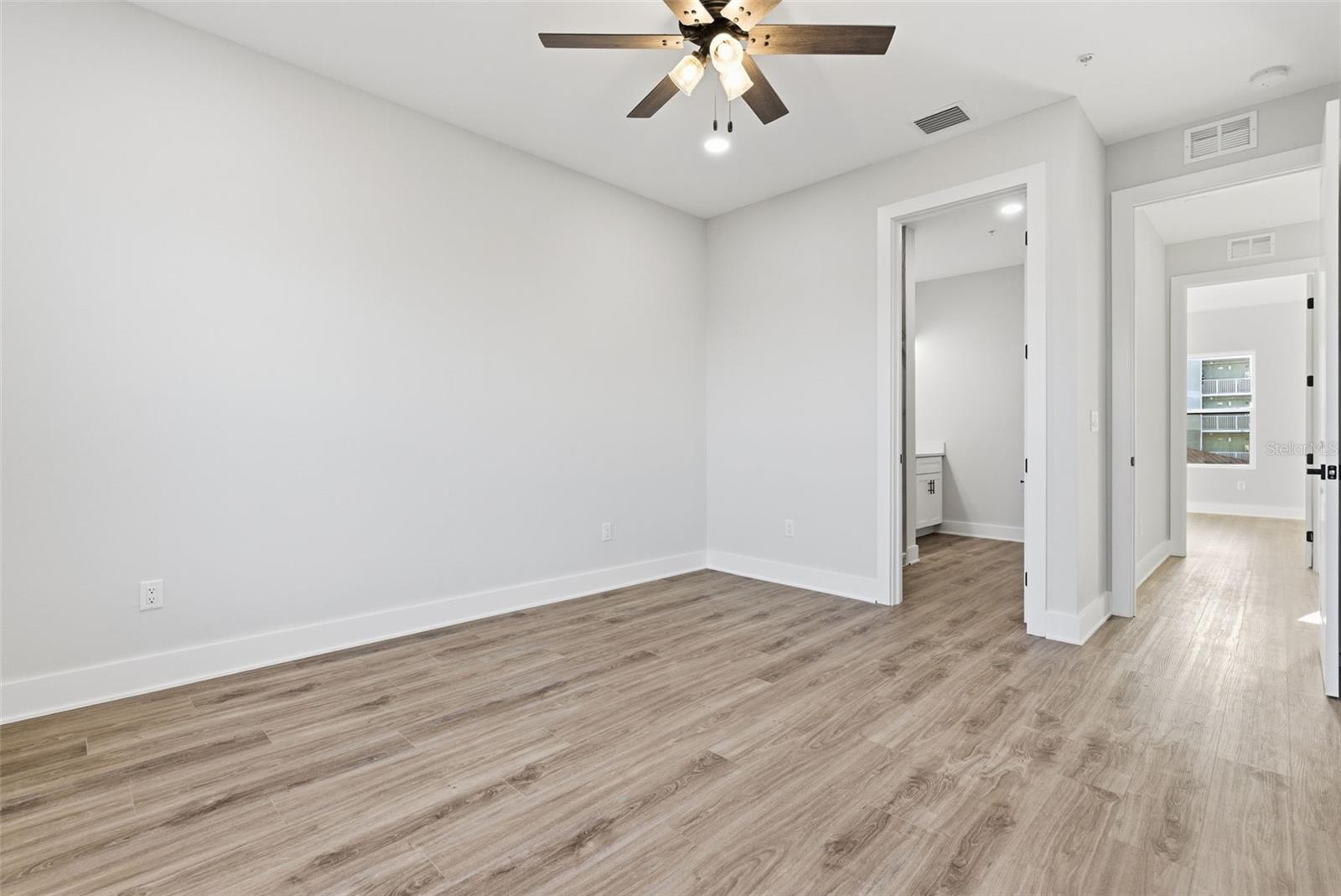 11605 1st St E #a2 Property Photo 34