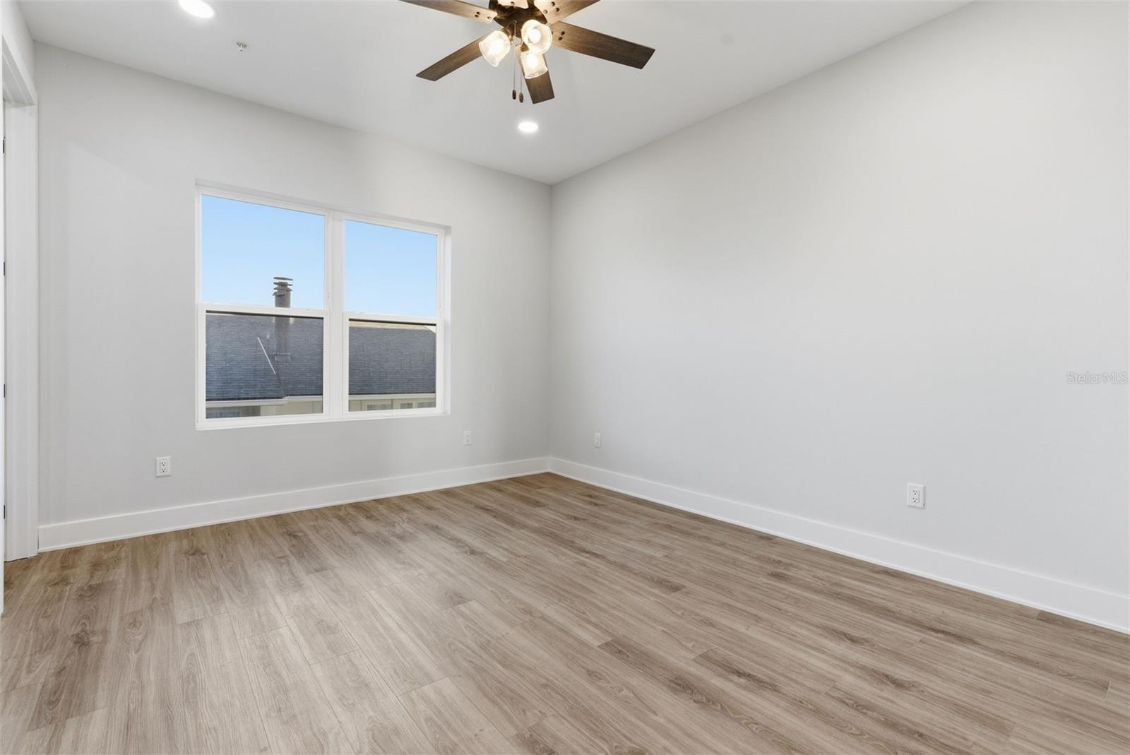 11605 1st St E #a2 Property Photo 35