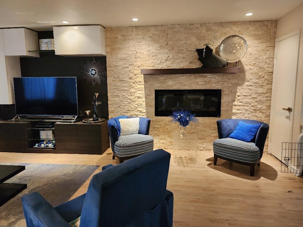 610 Chestnut Oak Cir #110 Property Photo 3