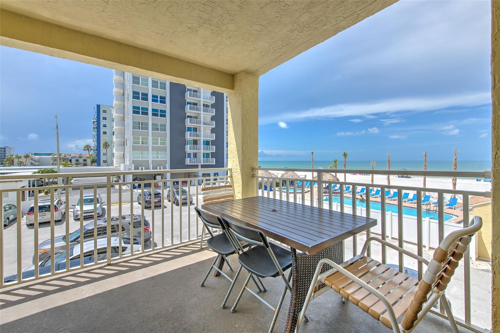 17450 Gulf Blvd #103 Property Photo 2