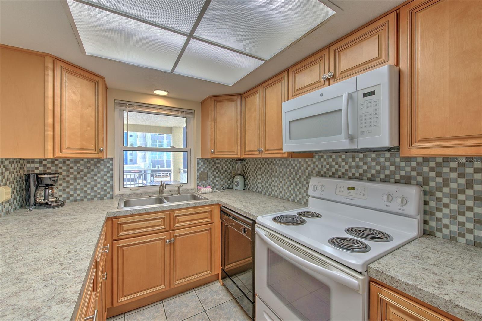 17450 Gulf Blvd #103 Property Photo 19