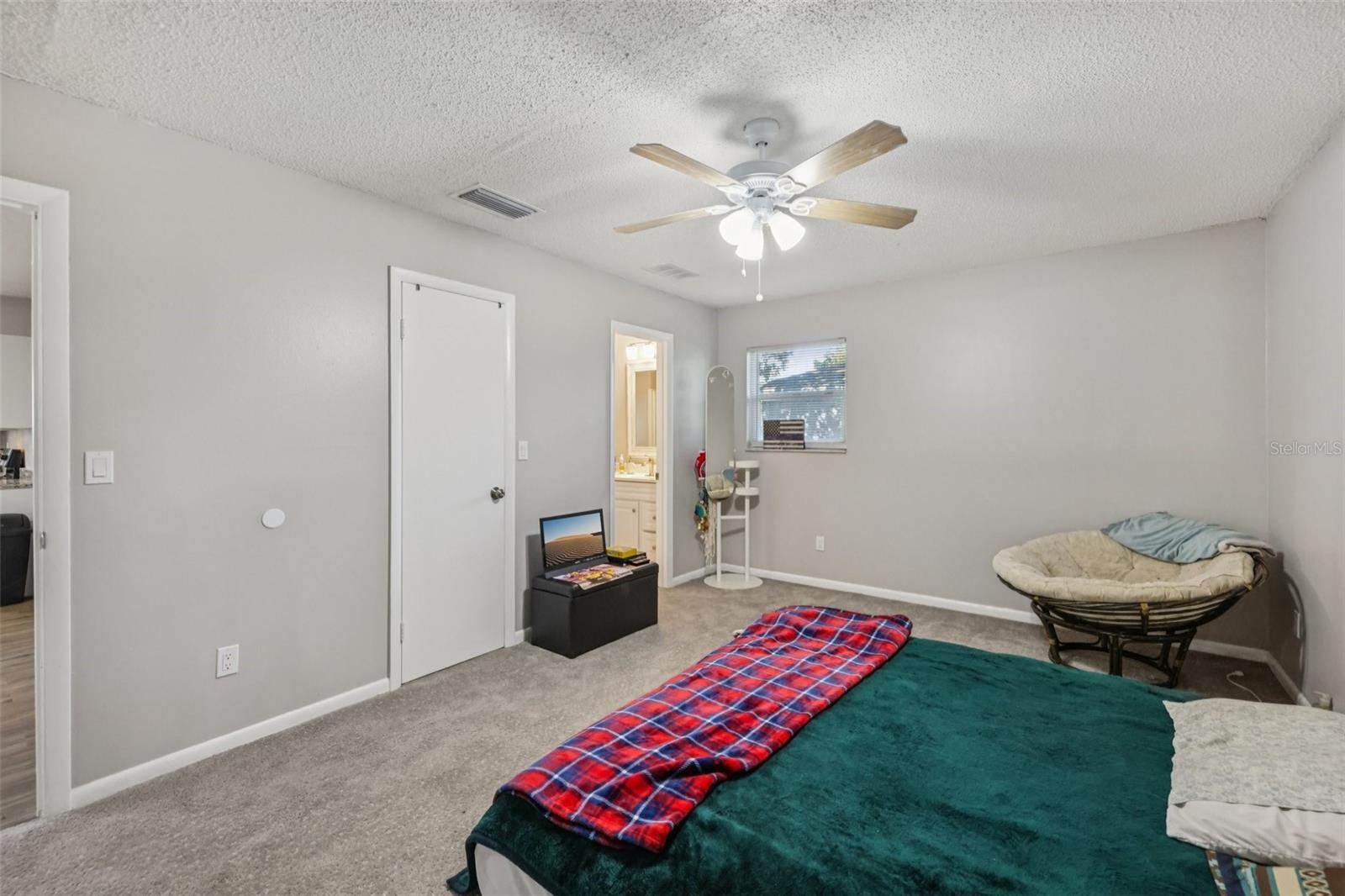3 Silver Ct Property Photo 9