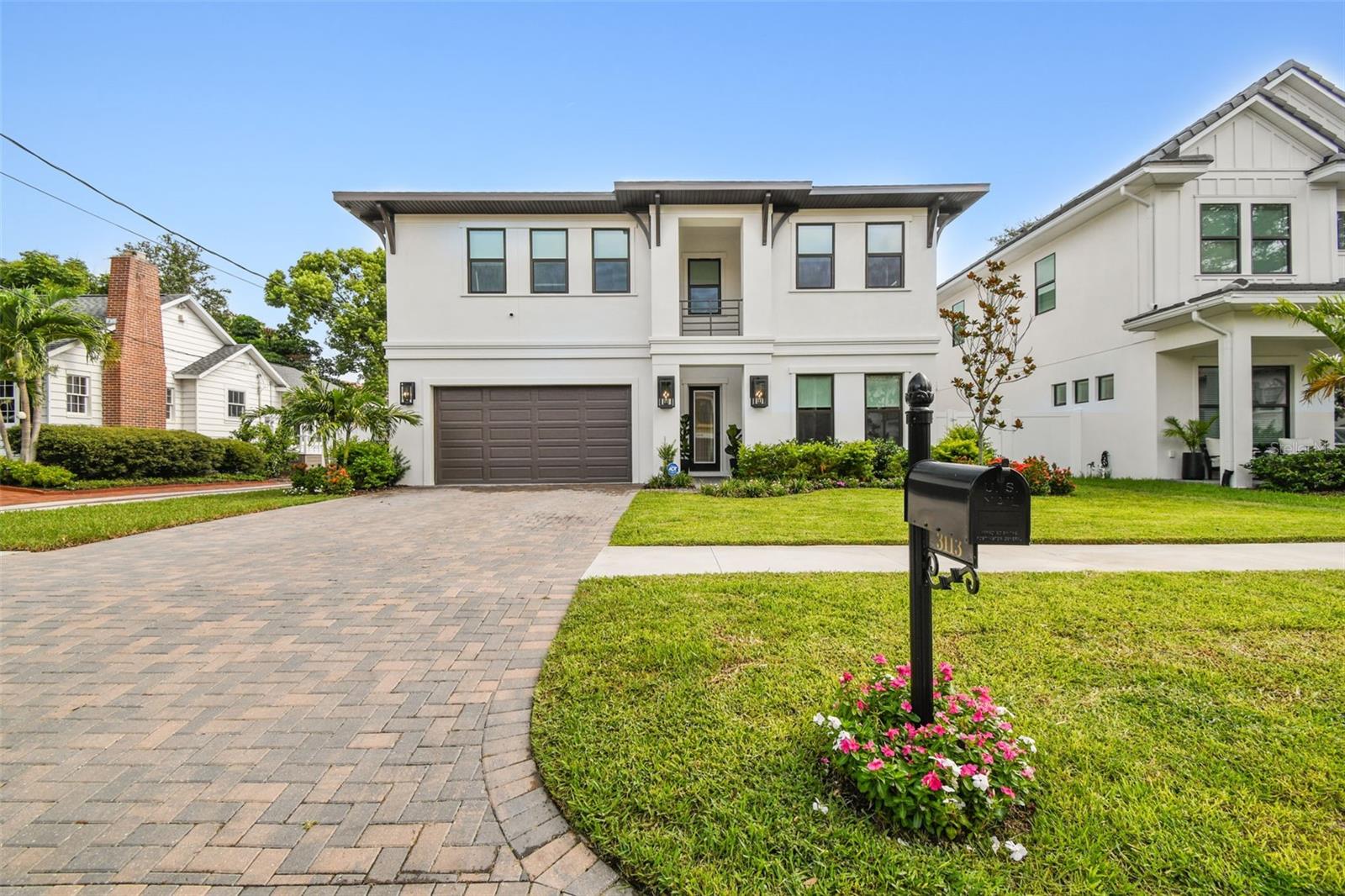 3113 W Harbor View Ave Property Photo 1