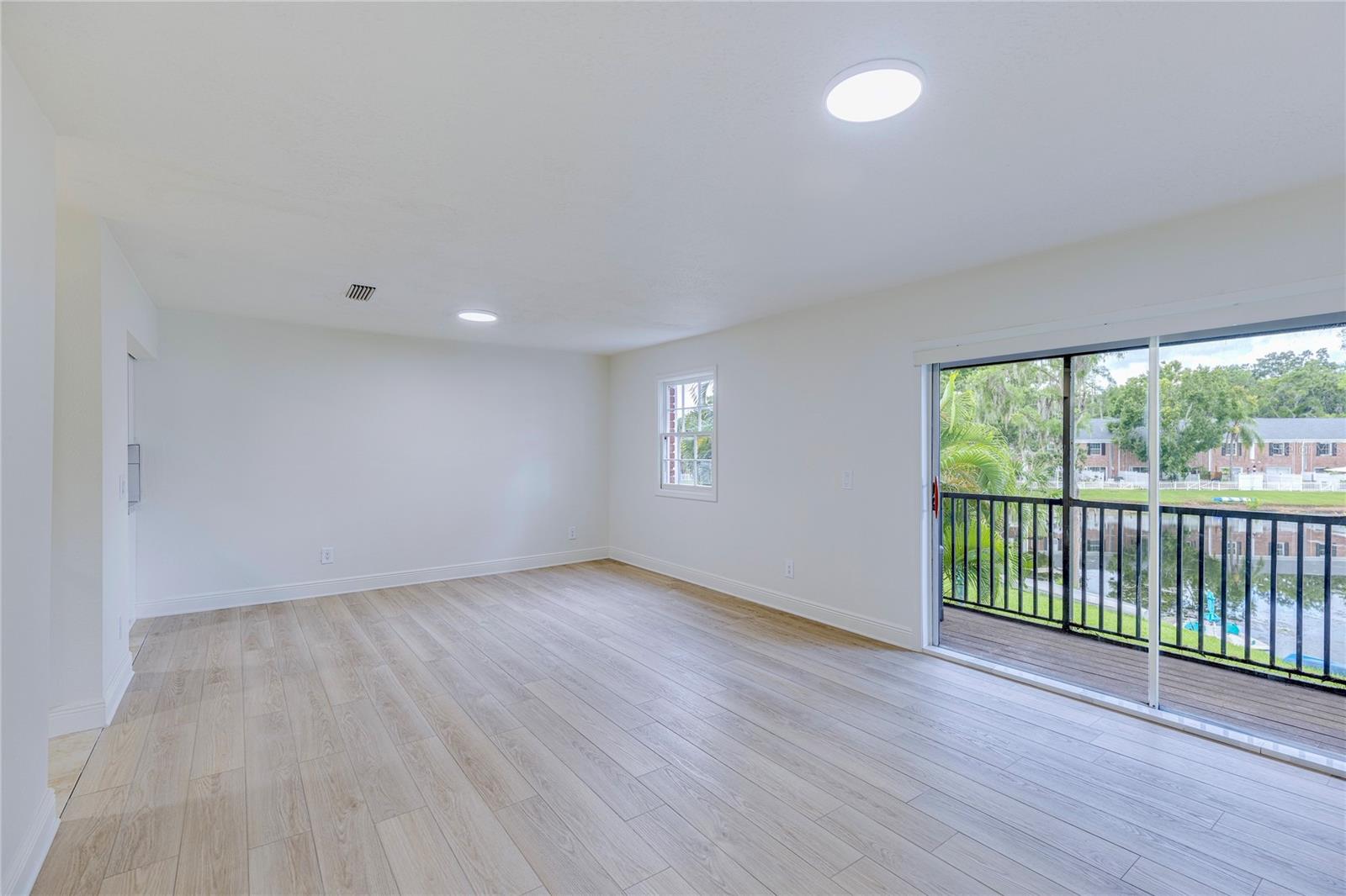 13718 Orange Sunset Dr #202 Property Photo 8