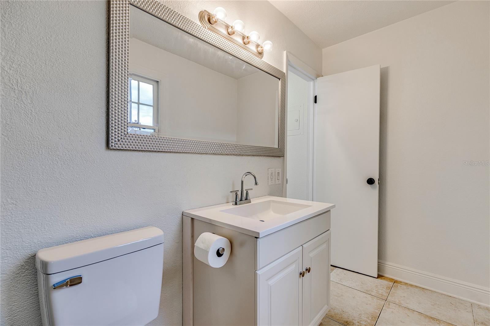 13718 Orange Sunset Dr #202 Property Photo 17