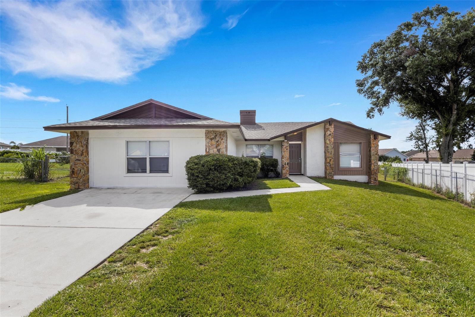 3518 Dovetail Ln N Property Photo 1