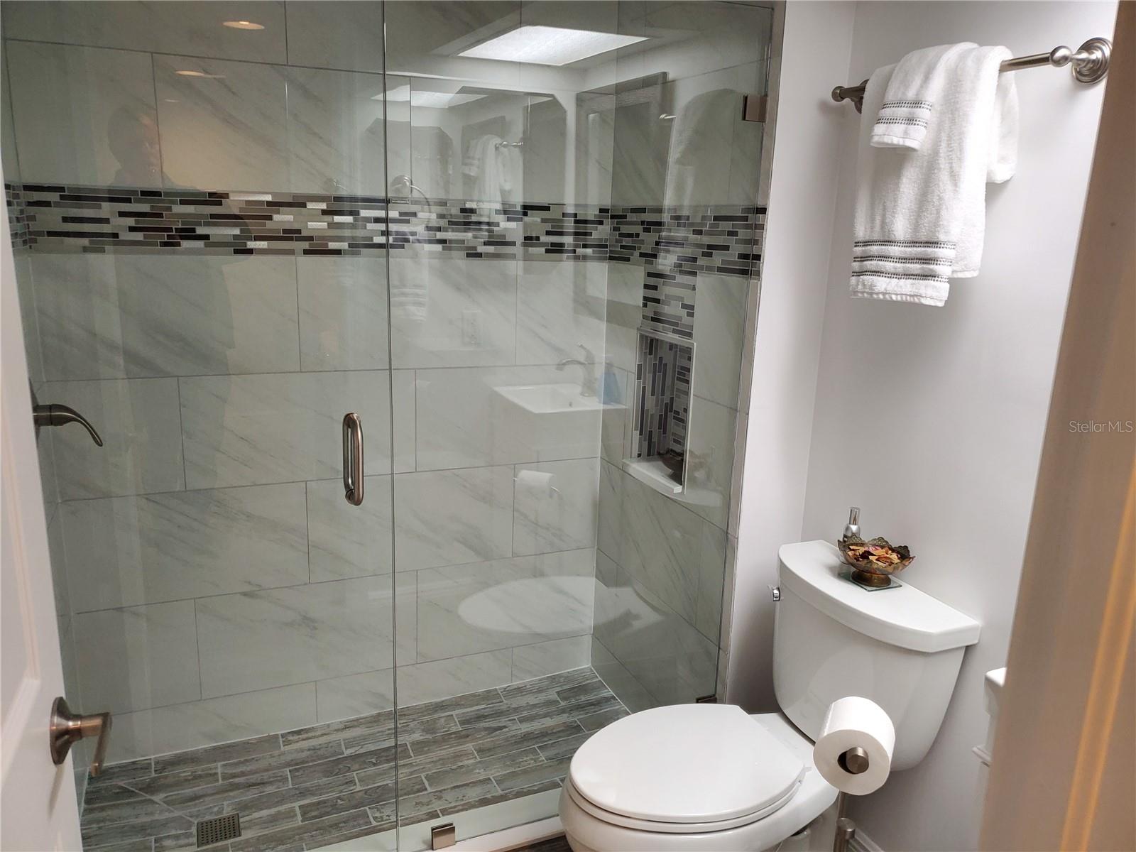 6650 Sunset Way #220 Property Photo 13