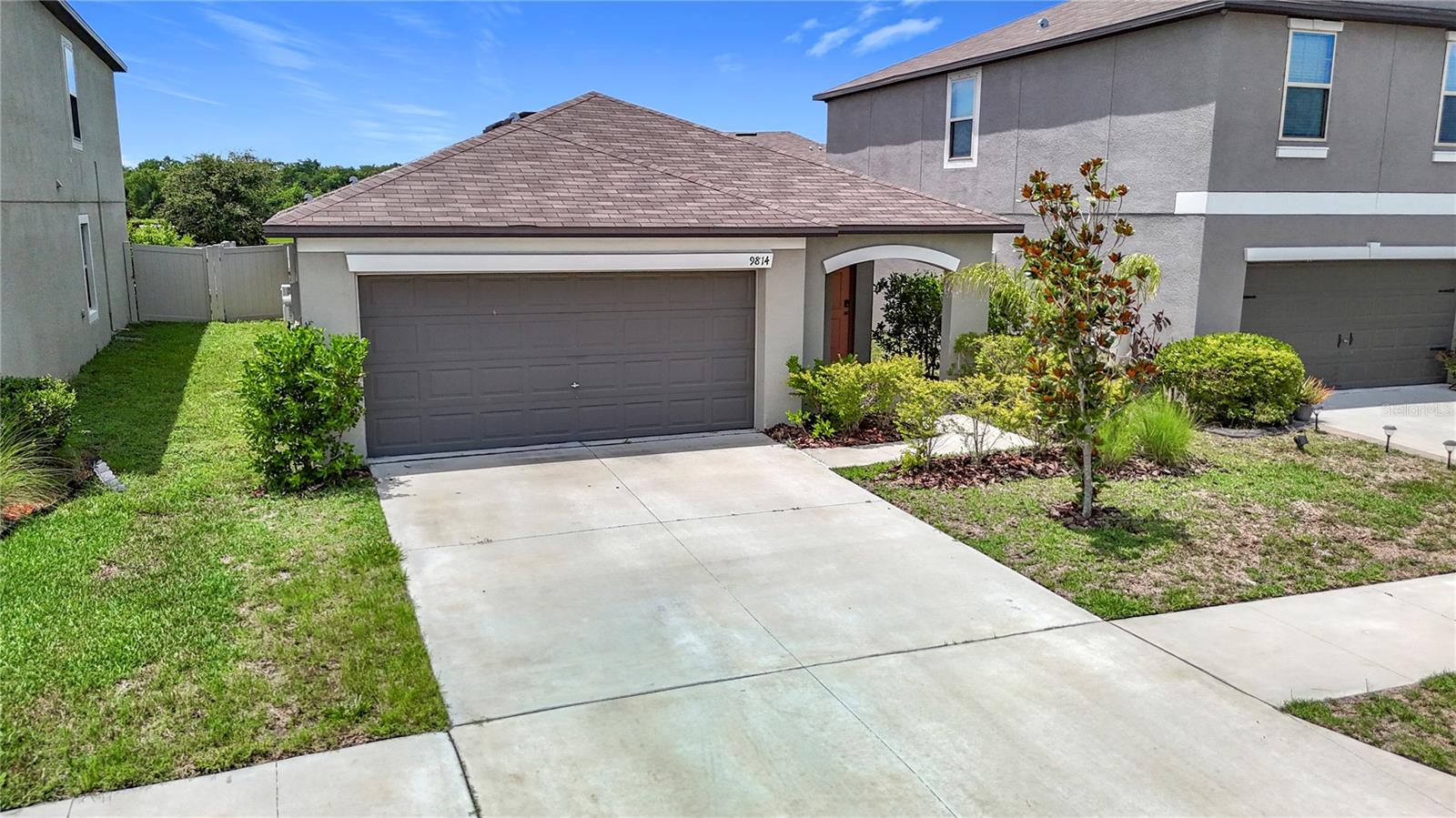 9814 Lemon Drop Loop Property Photo 1