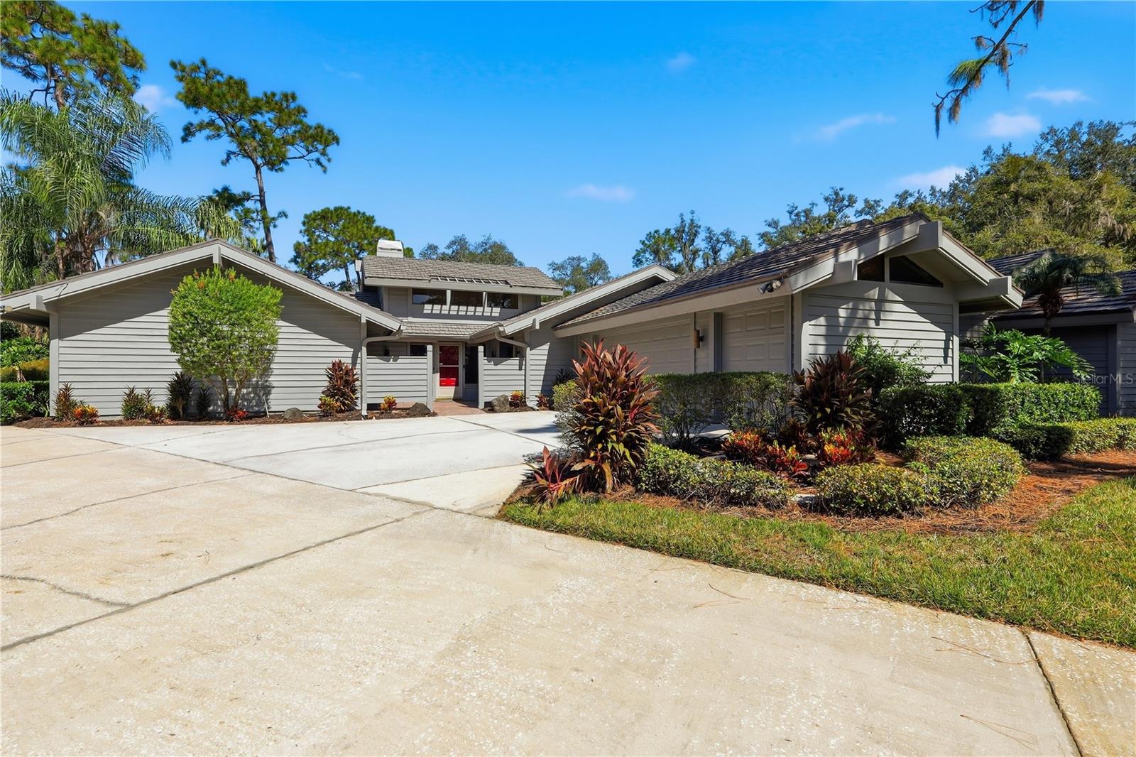5355 Cobblestone Ct Property Photo 1