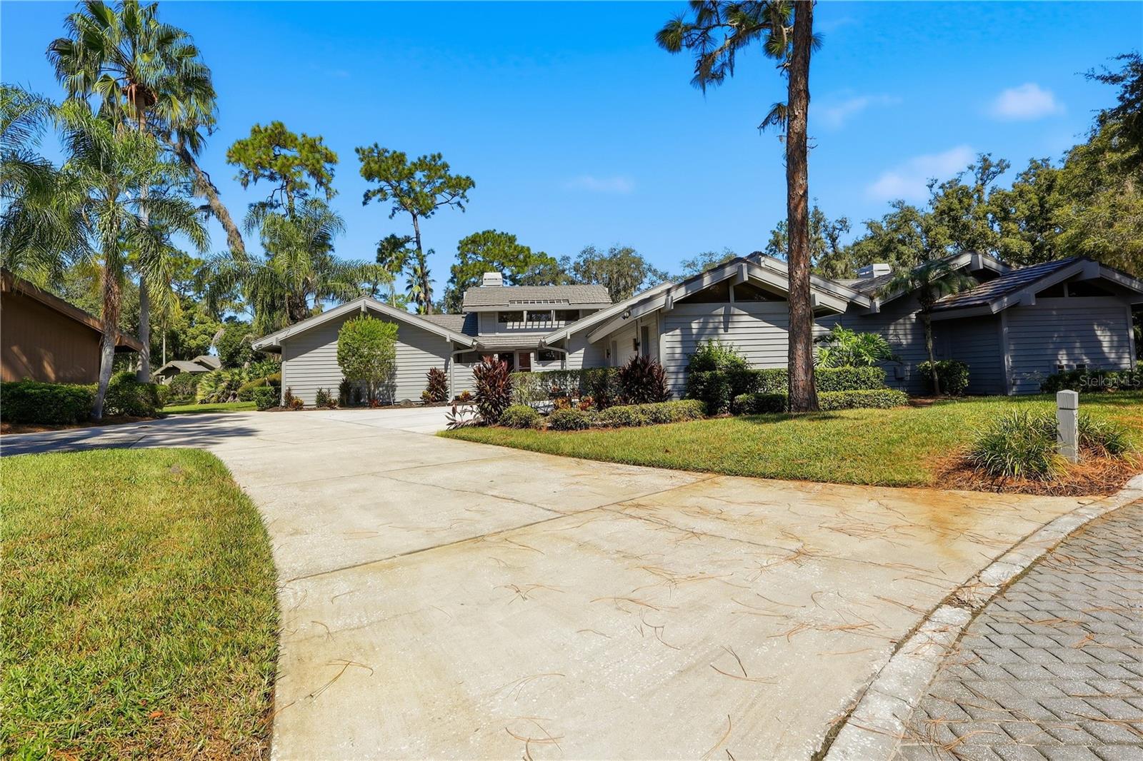 5355 Cobblestone Ct Property Photo 4