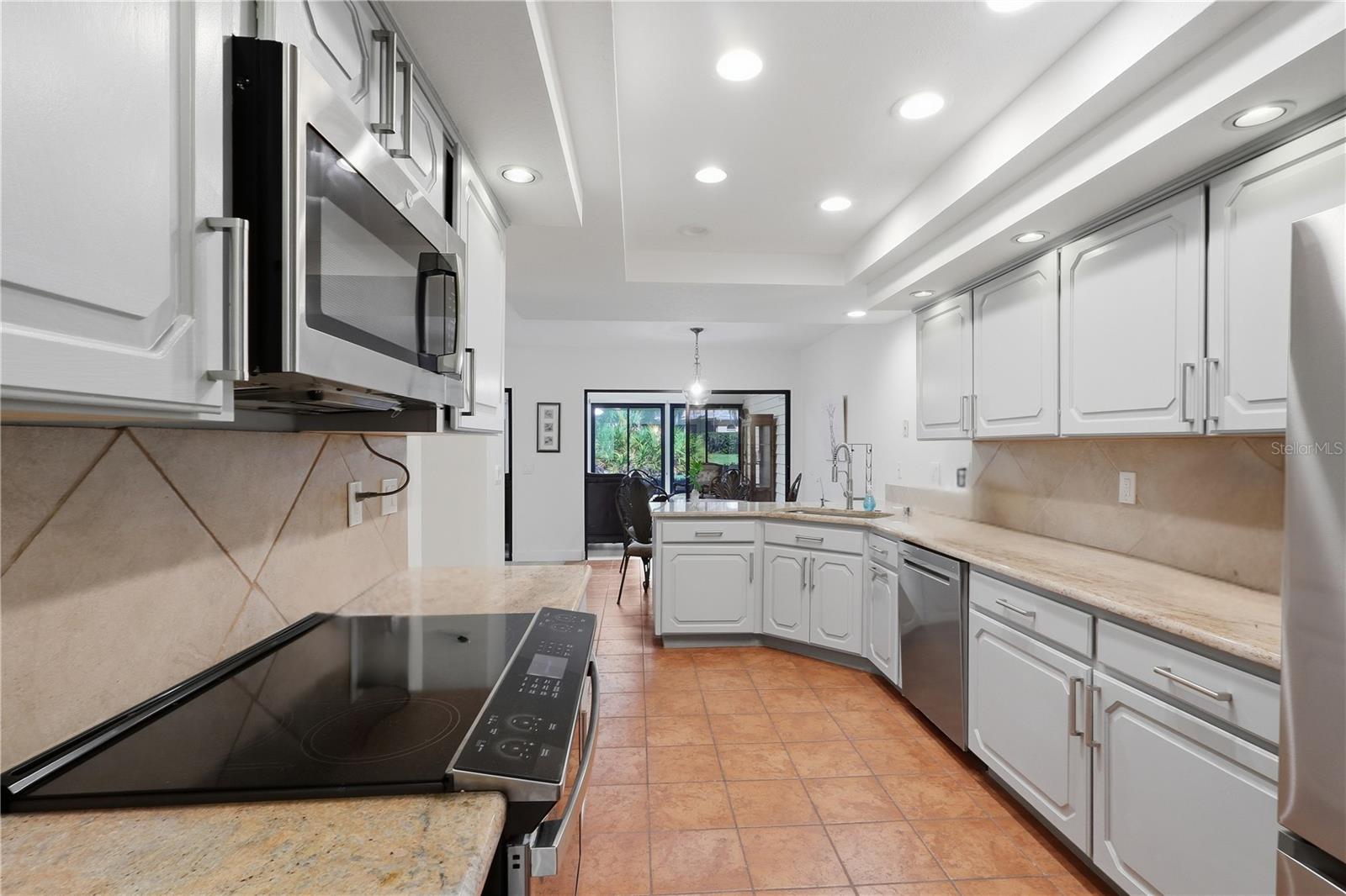 5355 Cobblestone Ct Property Photo 10