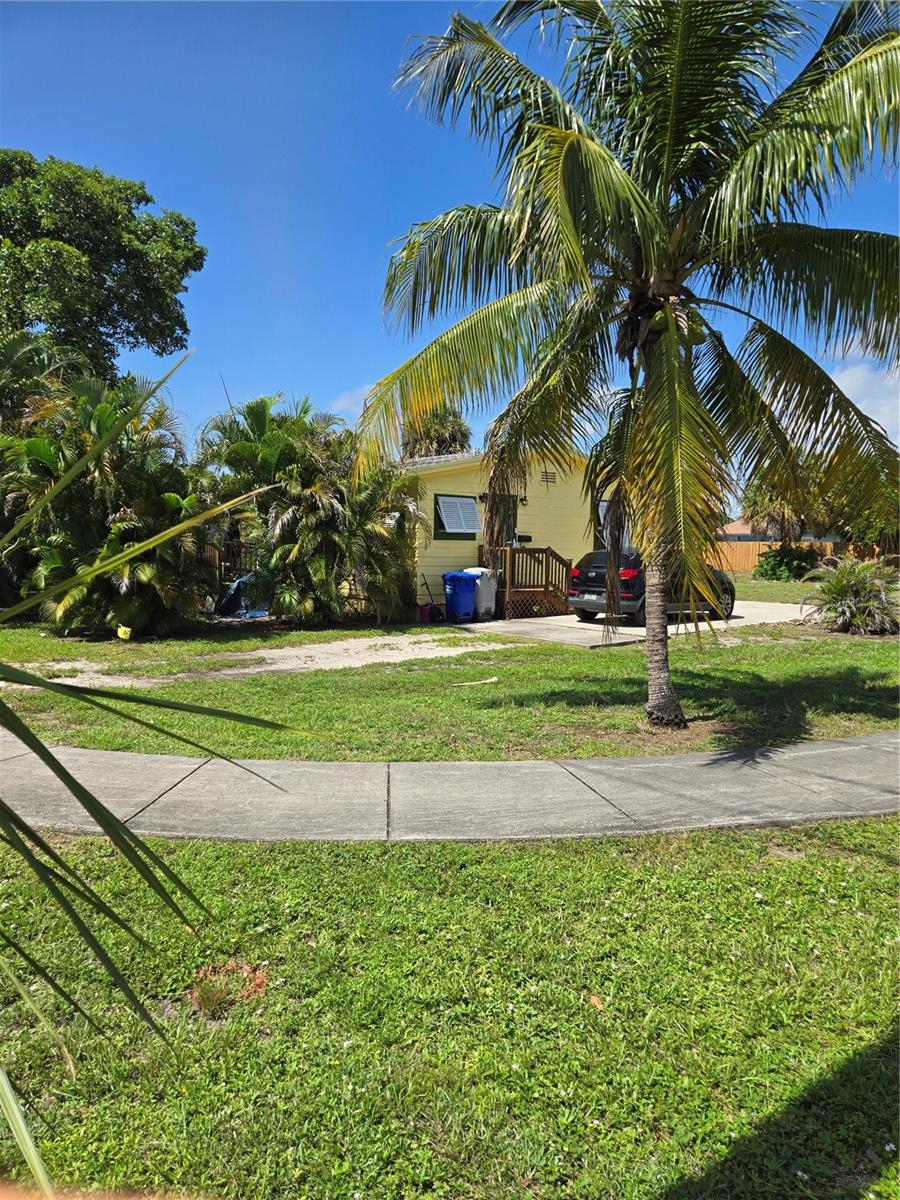 239 NE 18TH AVE