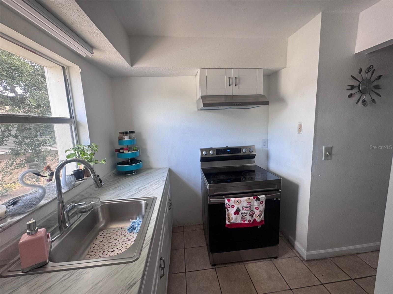 7210 N Manhattan Ave #2423 Property Photo 9