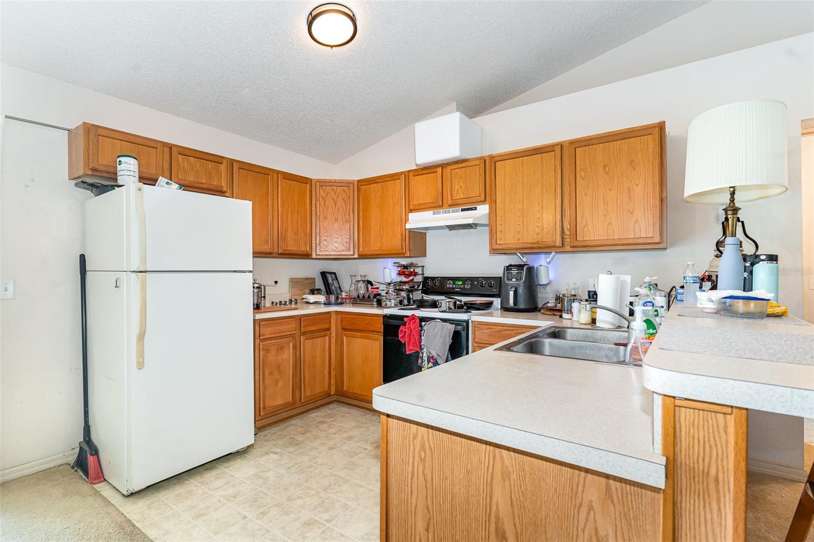 3618 E Maxwell Pl Property Photo 8