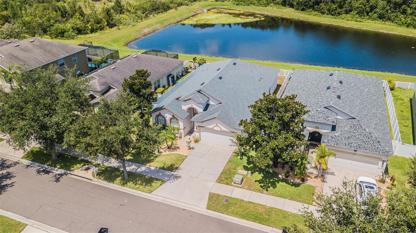 11345 Flora Springs Dr Property Photo 3