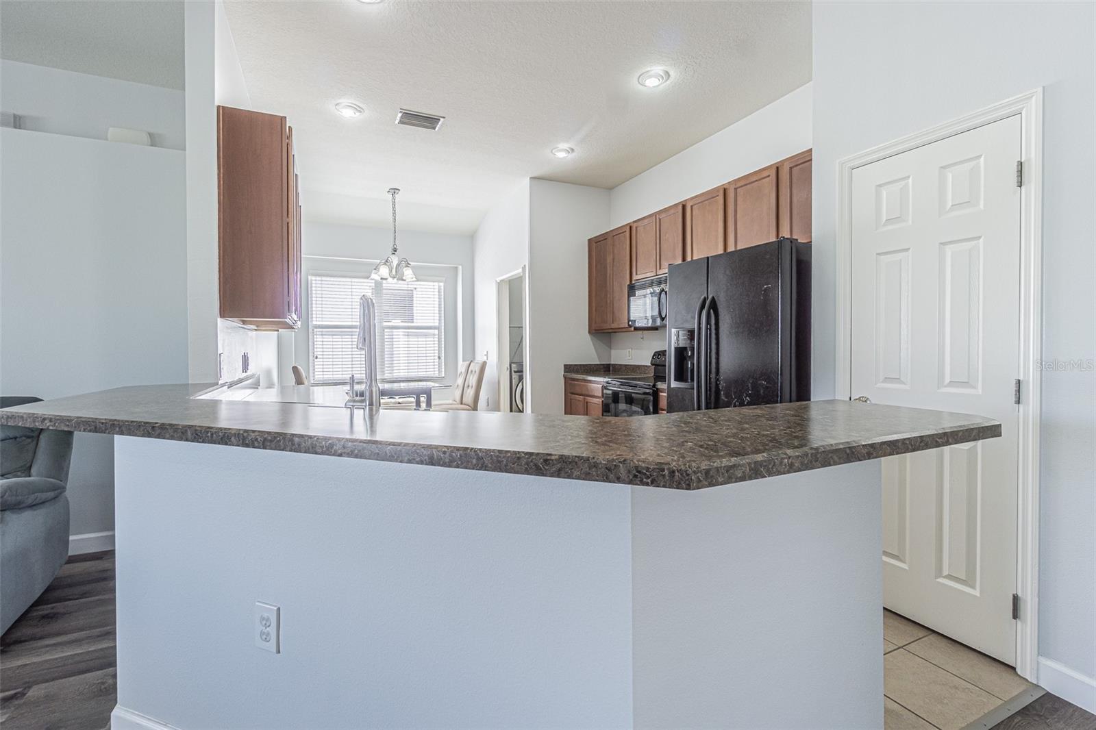 11345 Flora Springs Dr Property Photo 15
