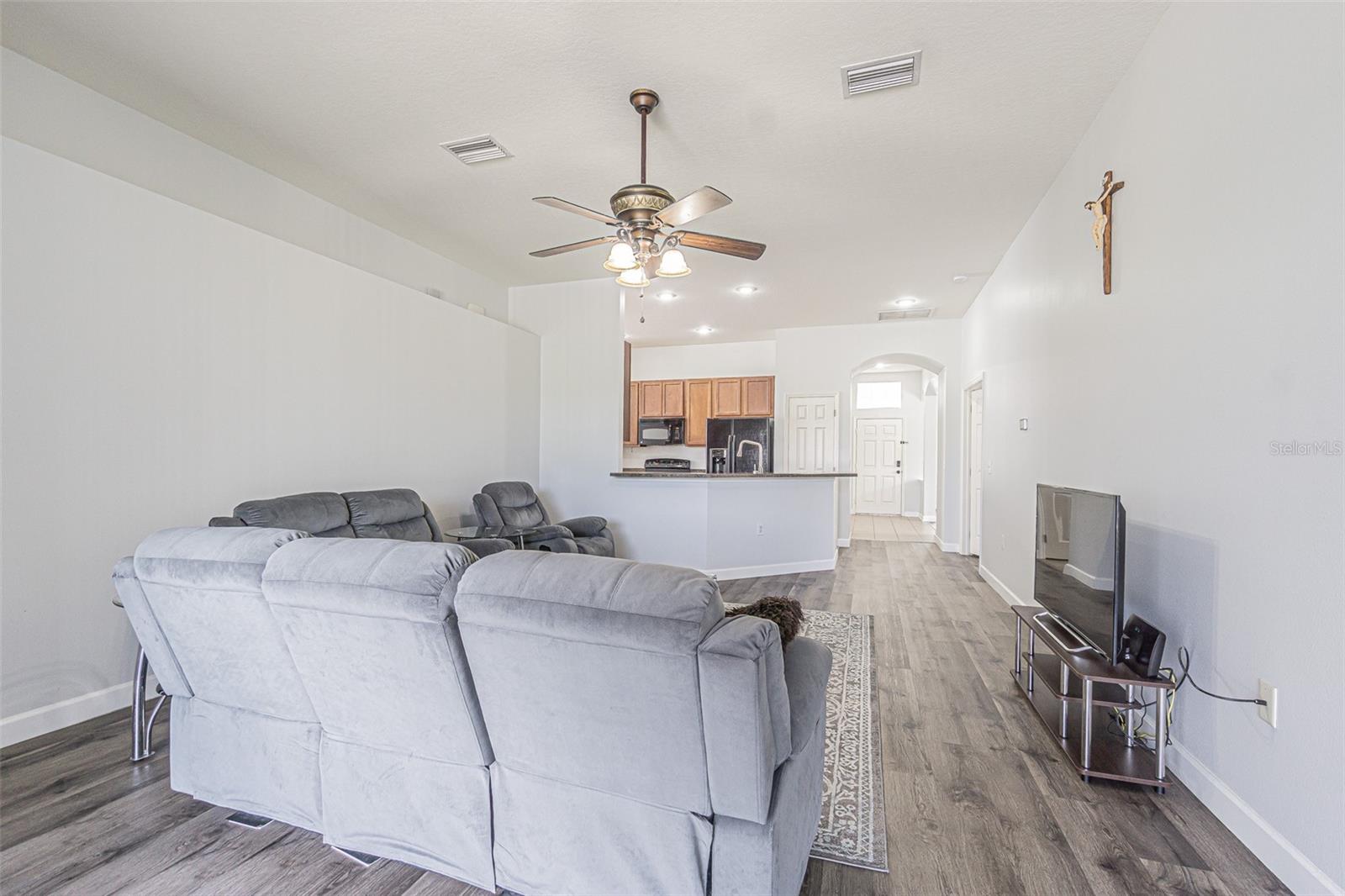 11345 Flora Springs Dr Property Photo 20