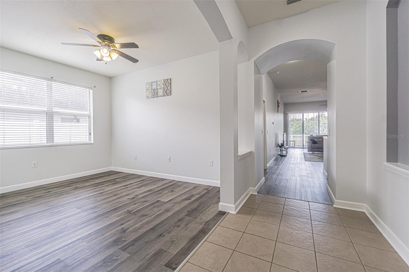 11345 Flora Springs Dr Property Photo 32