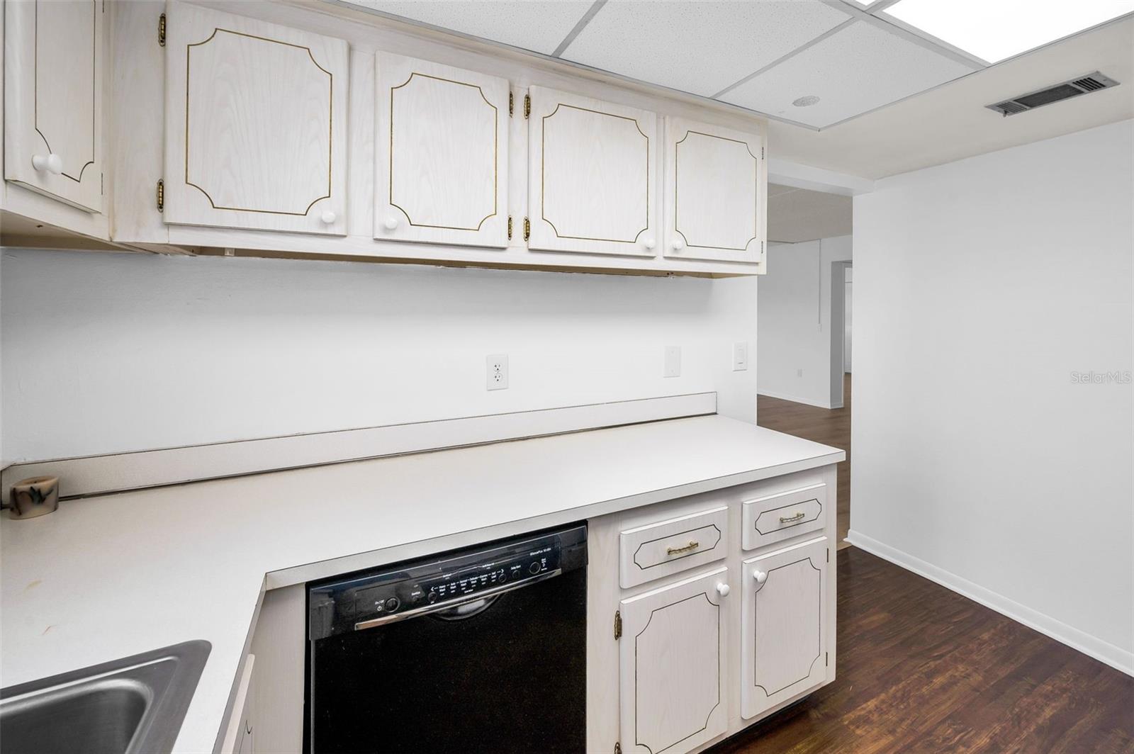 320 N Bayshore Blvd #107 Property Photo 27