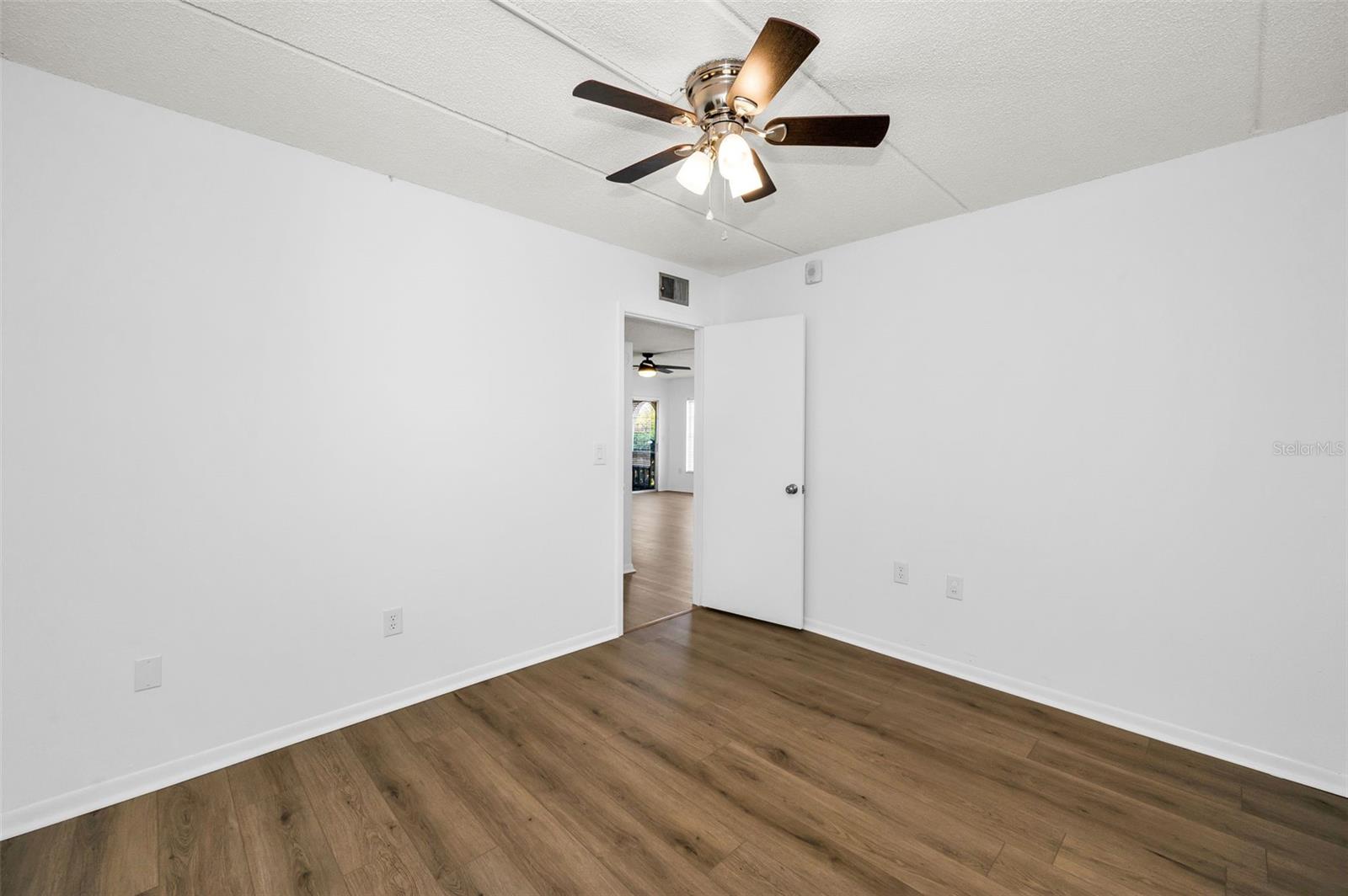 320 N Bayshore Blvd #107 Property Photo 41