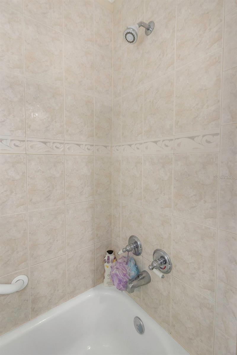 2001 Greenbriar Blvd #17 Property Photo 14