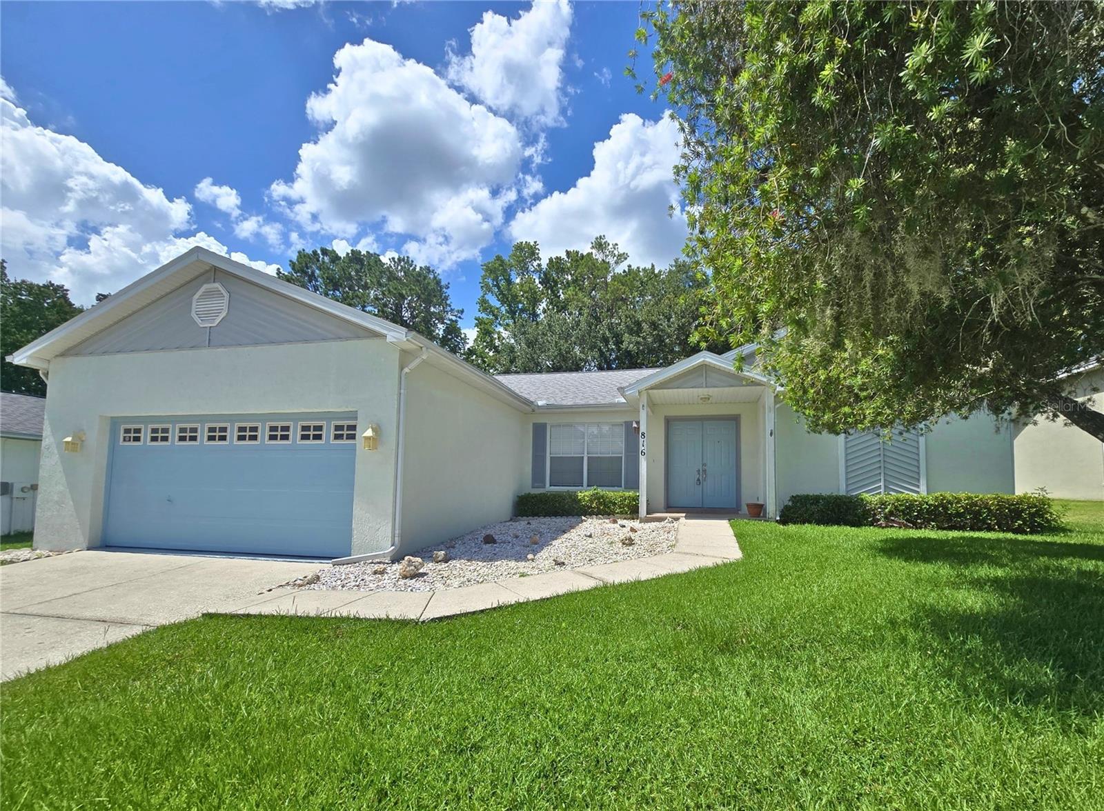 816 Laurelridge Ct Property Photo 1