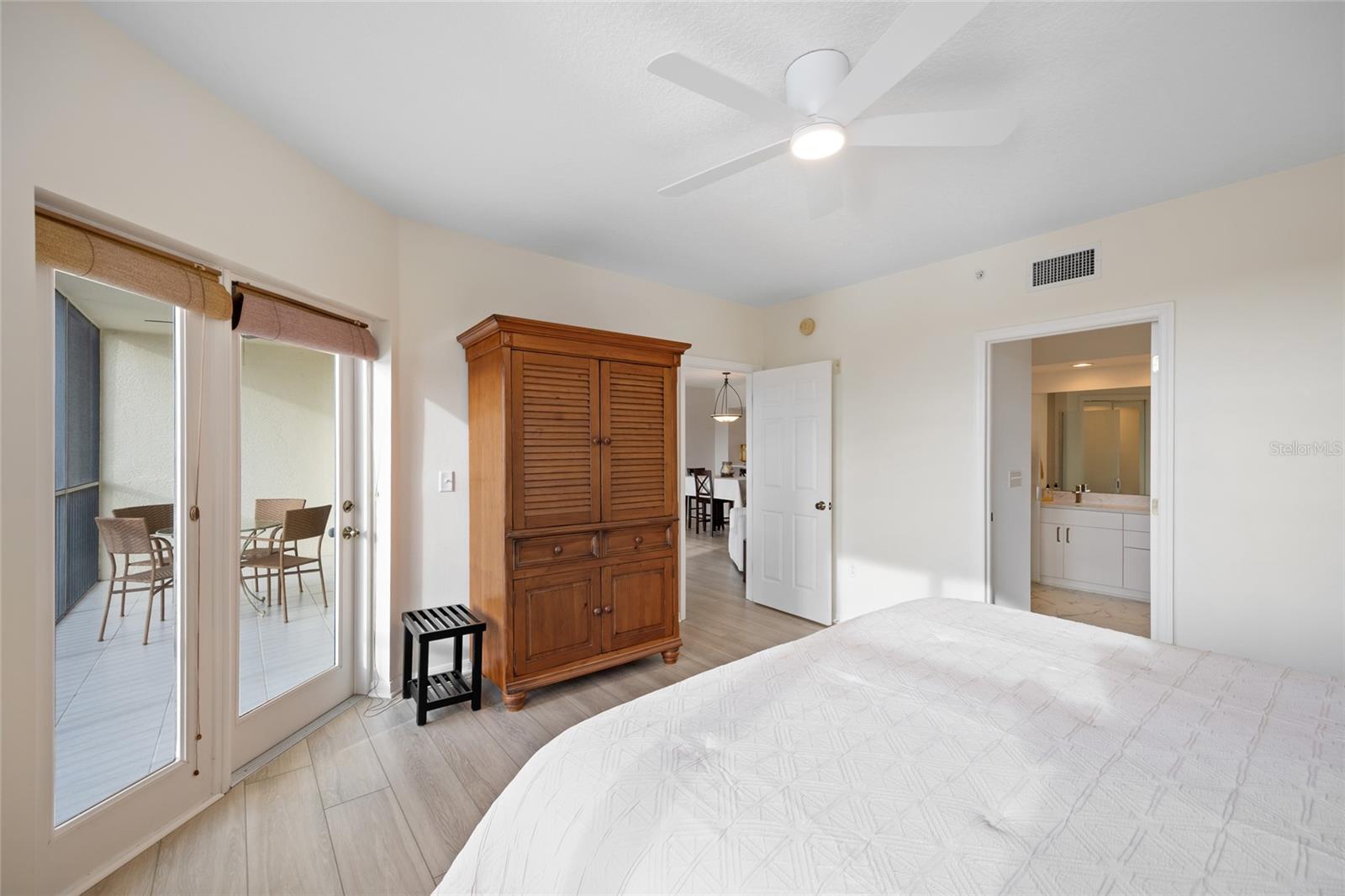 1200 Country Club Dr #5402 Property Photo 14