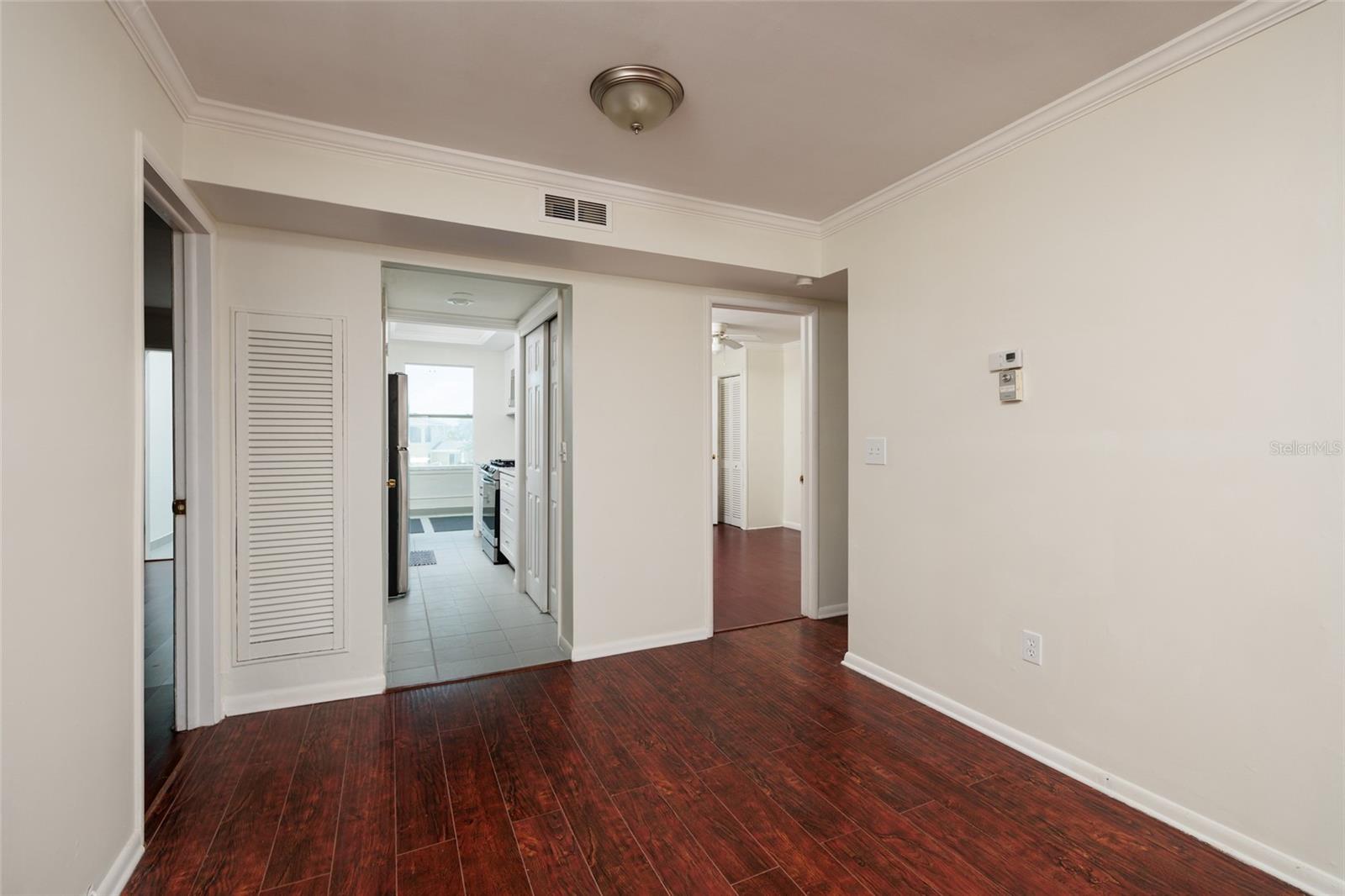 1893 Shore Dr S #209 Property Photo 8