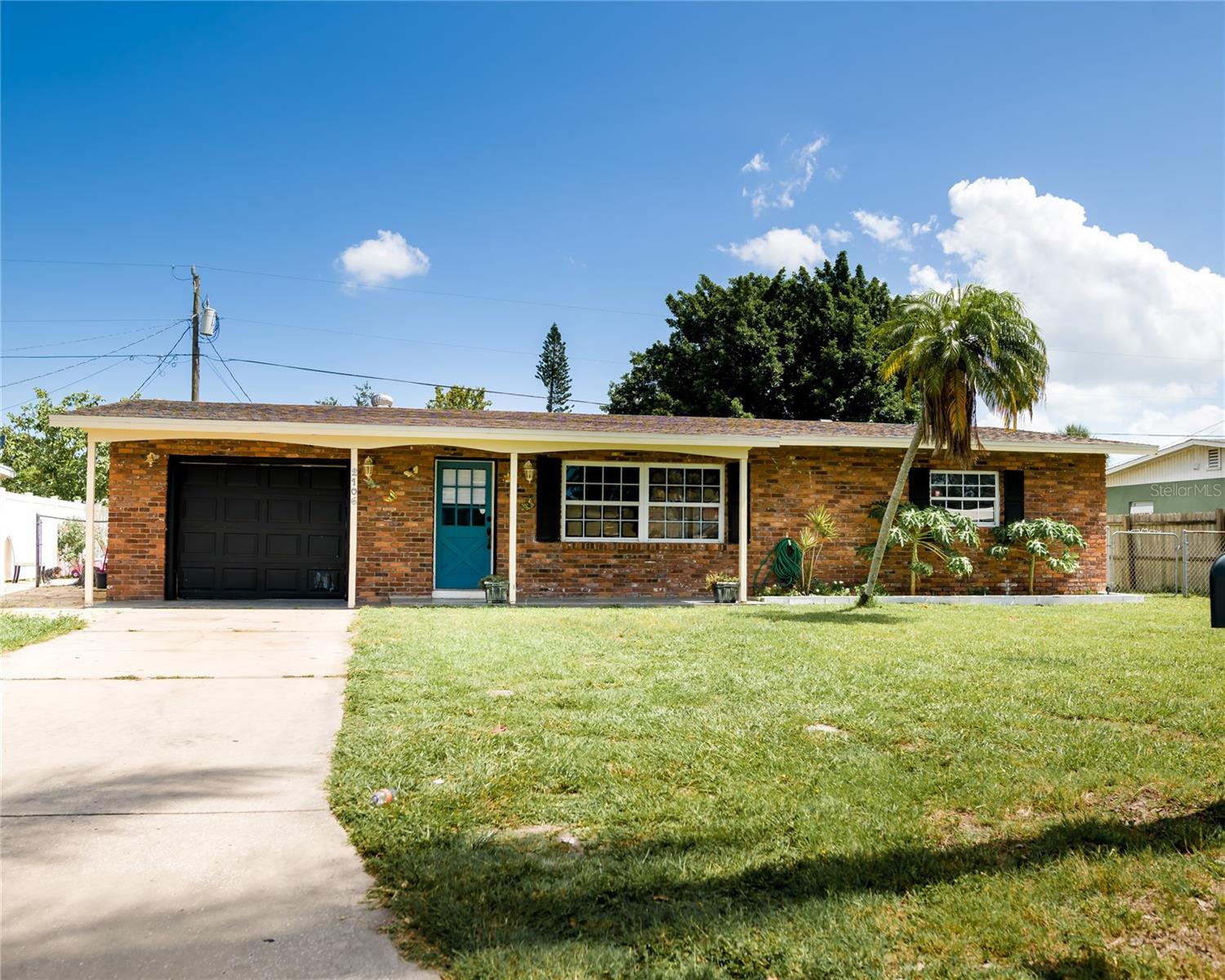 2106 25TH AVE W Property Photo 1