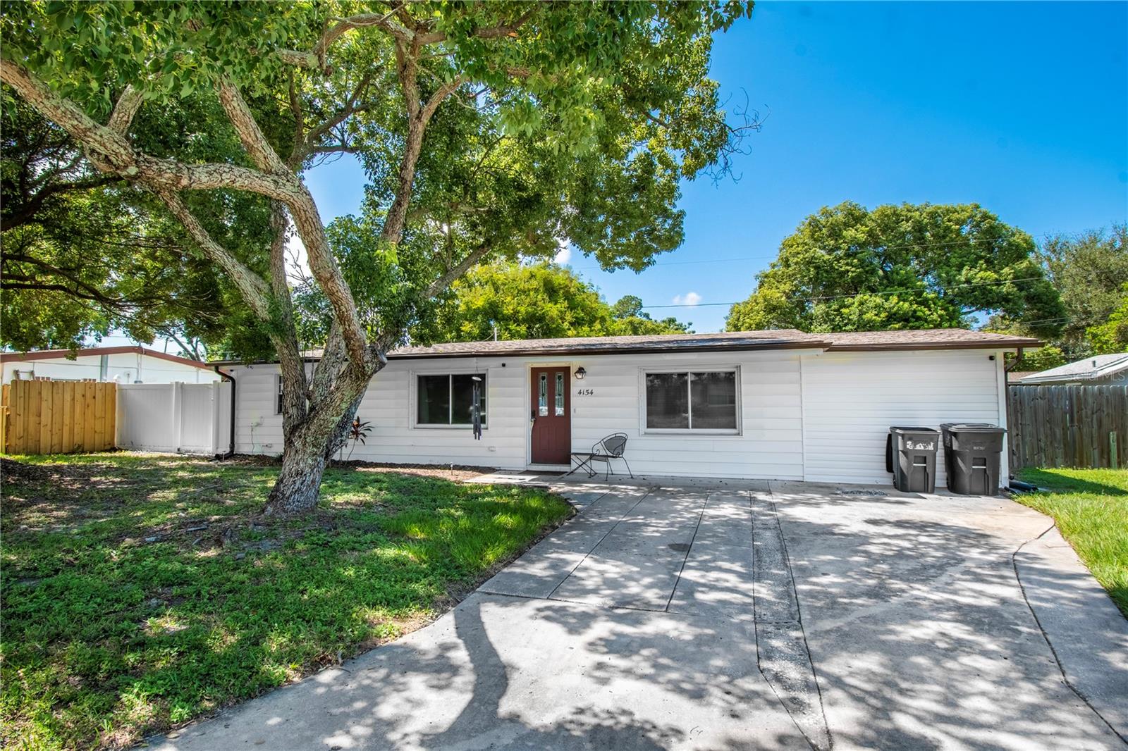 4154 HIGHLAND LOOP Property Photo 1