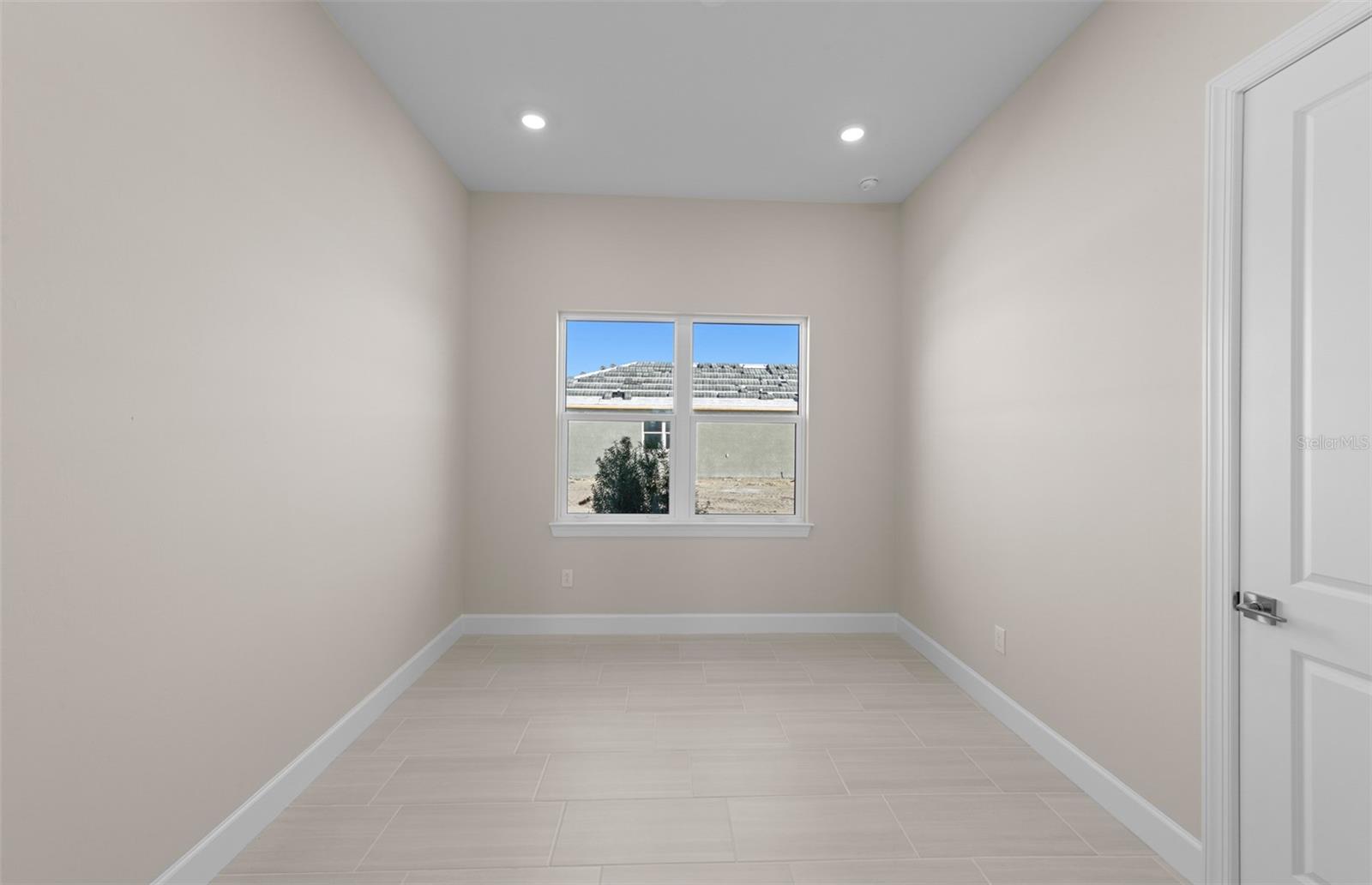 1835 Silver Shores Blvd Property Photo 20