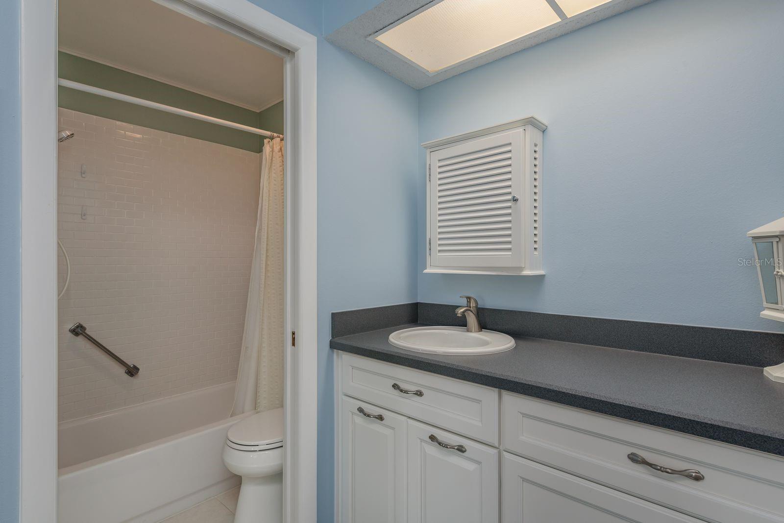 2738 Sherbrooke Ln #c Property Photo 17