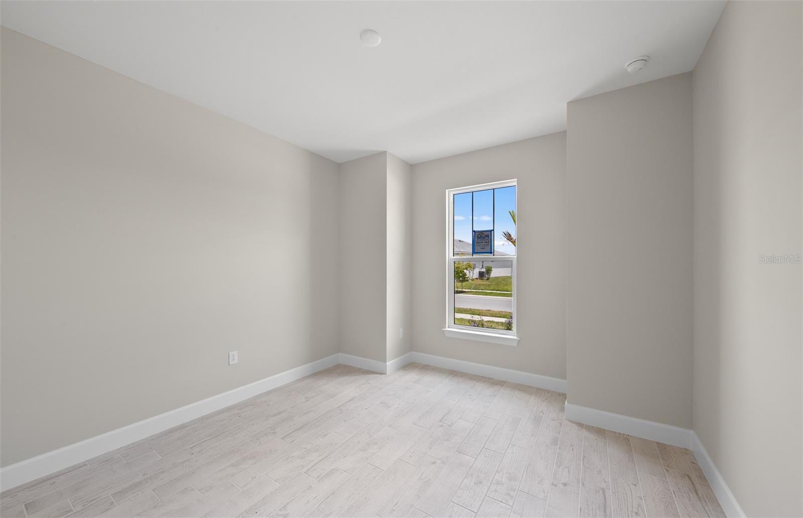 1828 Silver Shores Blvd Property Photo 10