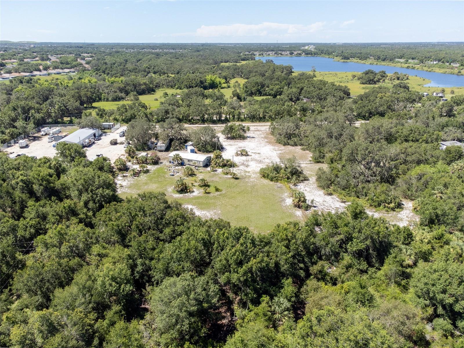 12020 Bullfrog Creek Rd Property Photo 9
