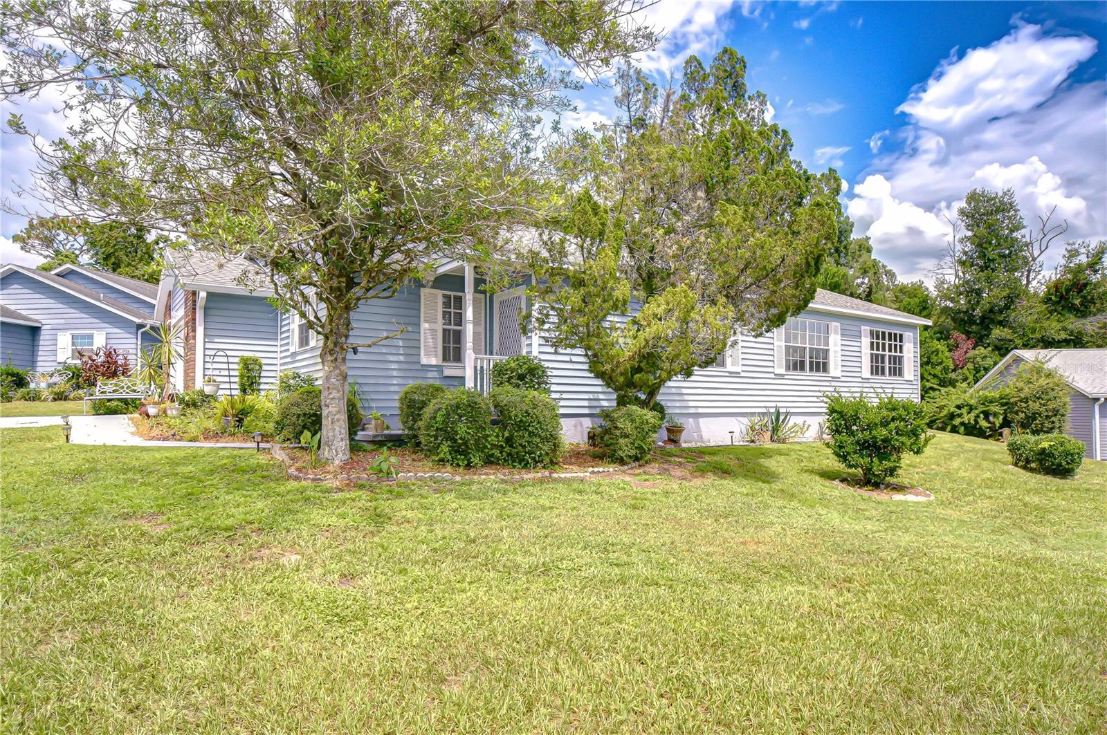 5912 Newberry Ct Property Photo 3