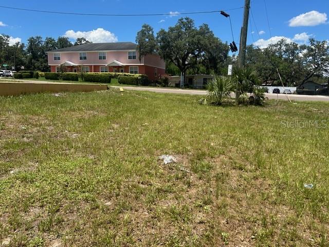 1904-1906 W Busch Blvd Property Photo 3