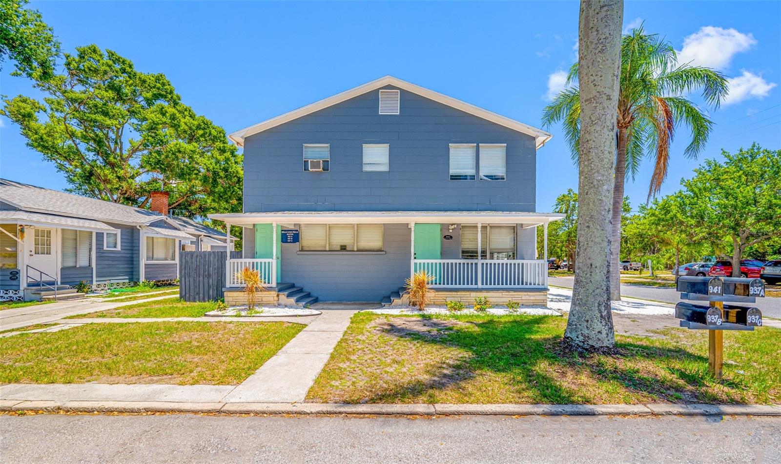 931 15th St W Property Photo 4