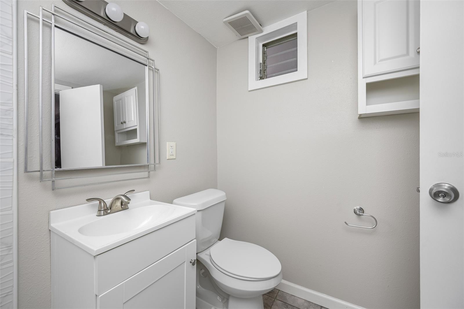 931 15th St W Property Photo 16