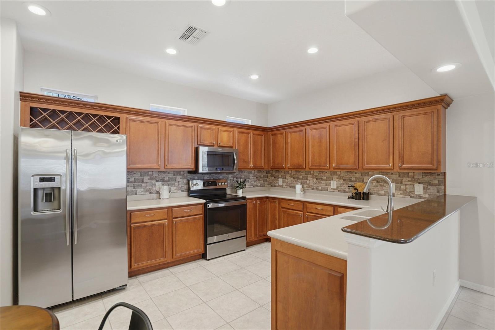 8005 Shaddock Pl Property Photo 5
