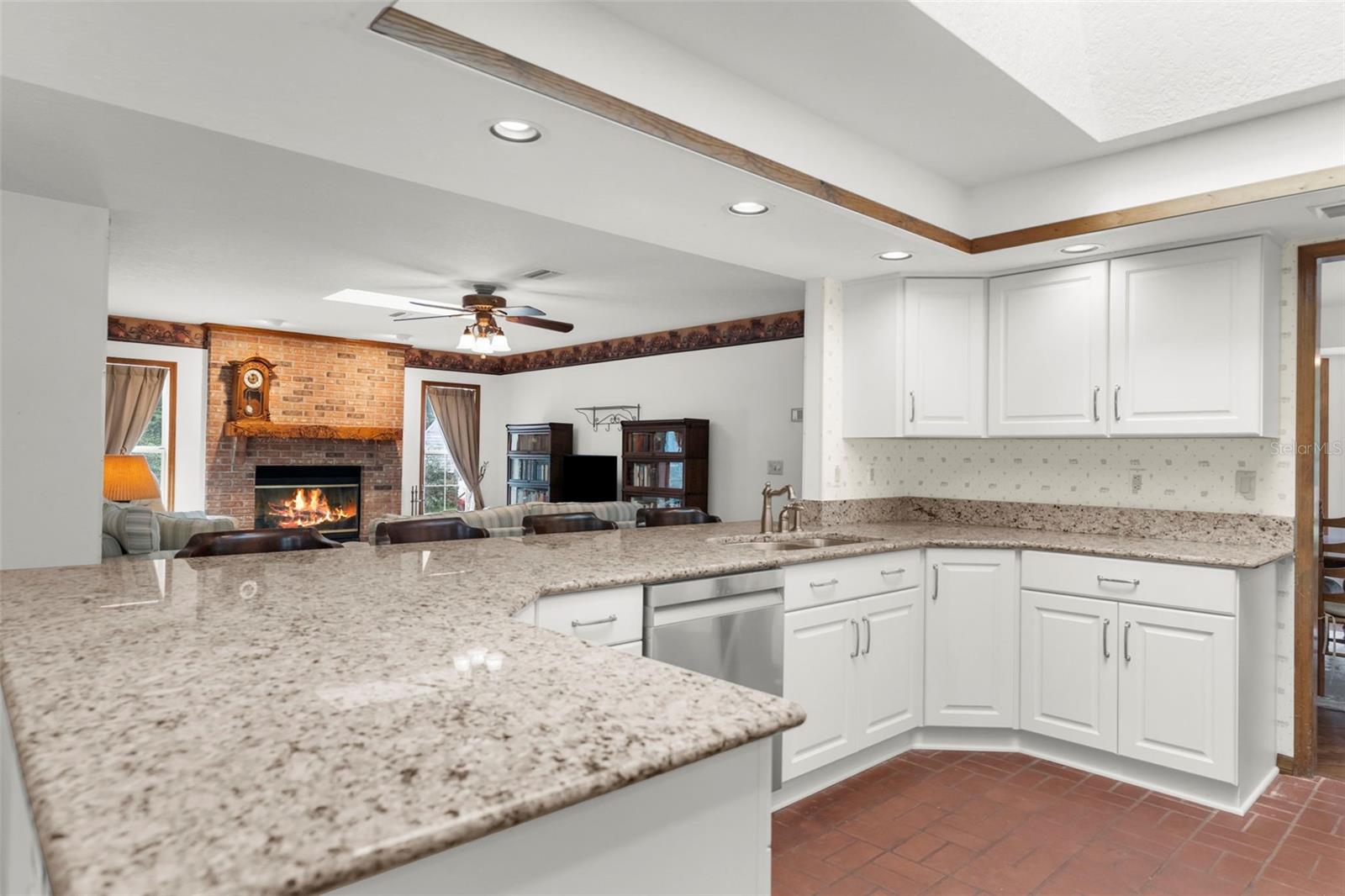 17131 Dalberg Dr Property Photo 15