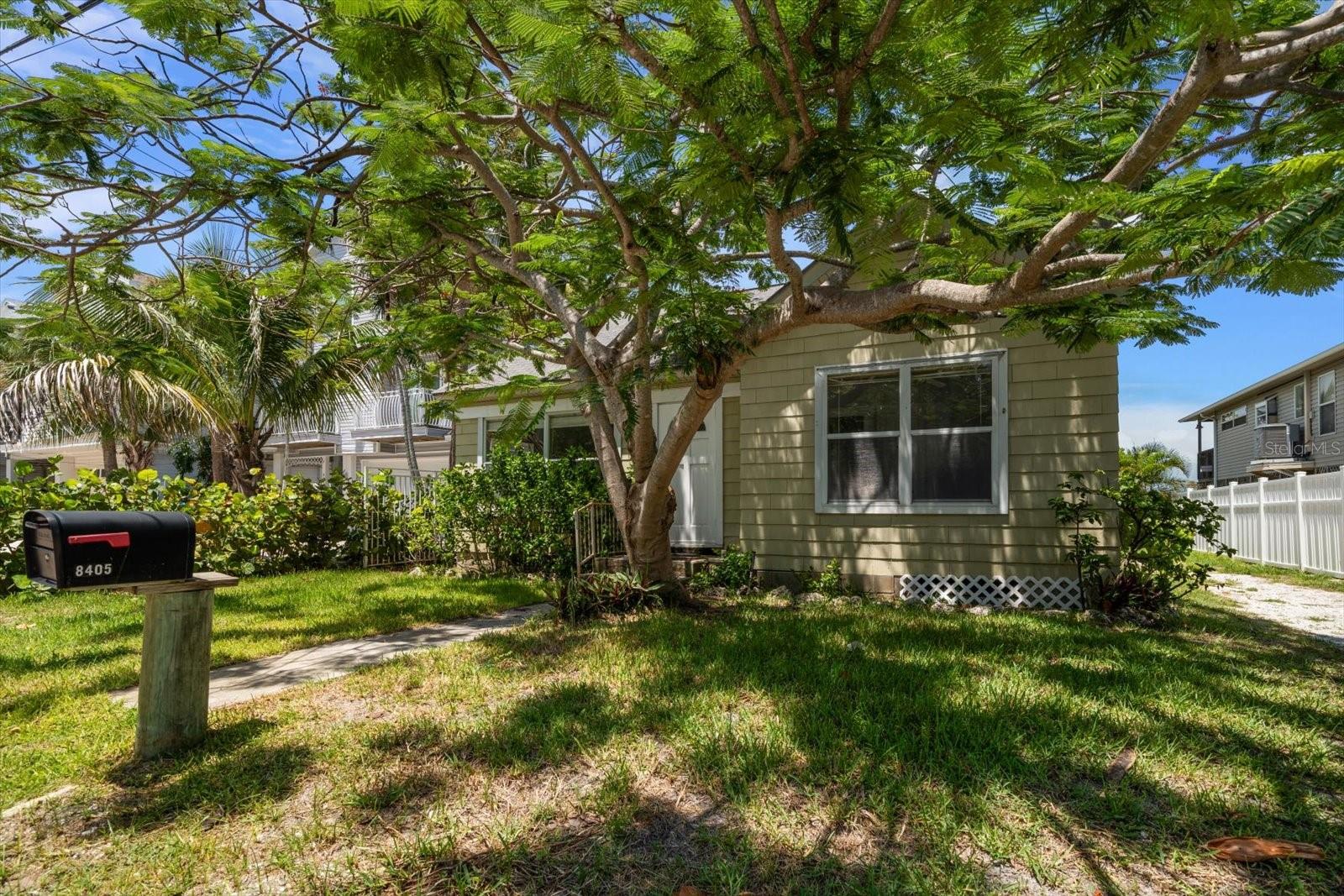 8405 Bayshore Dr Property Photo 4