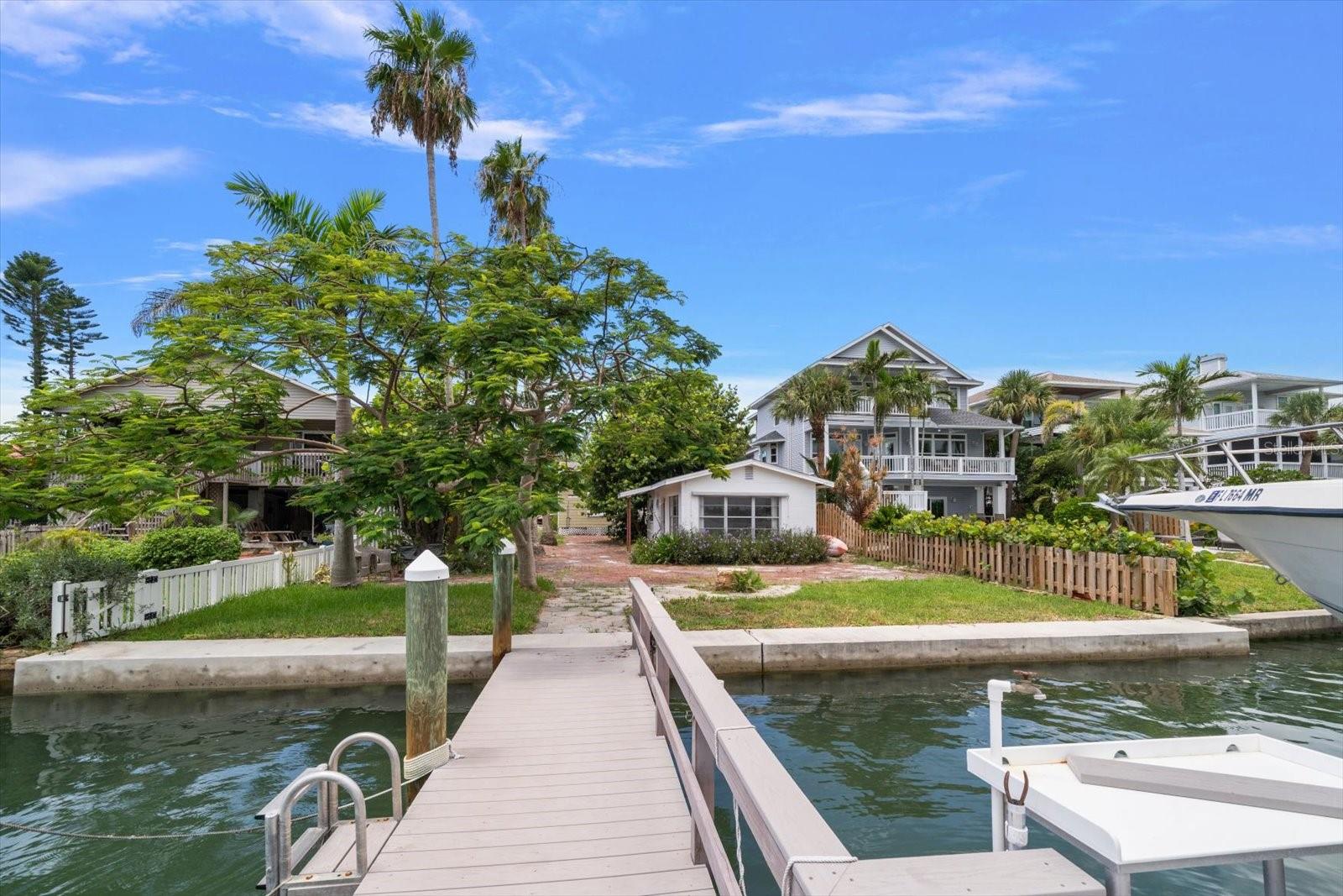 8405 Bayshore Dr Property Photo 6