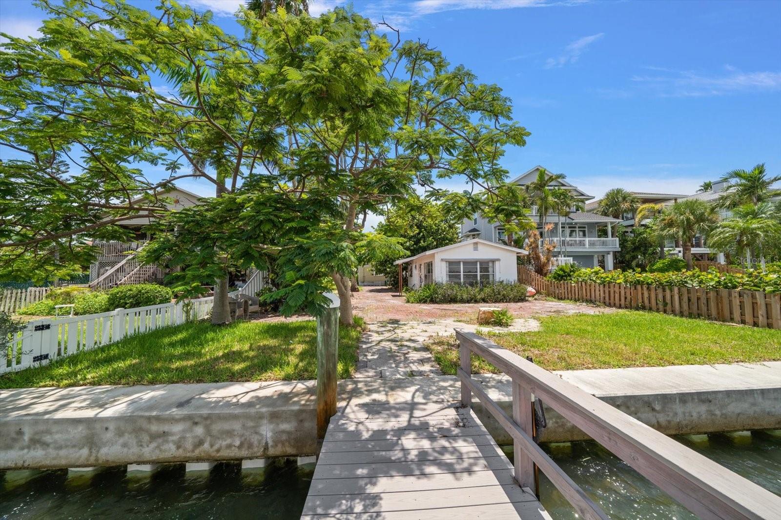 8405 Bayshore Dr Property Photo 9