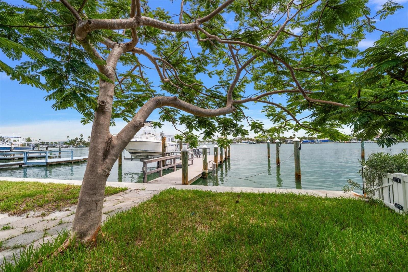 8405 Bayshore Dr Property Photo 15