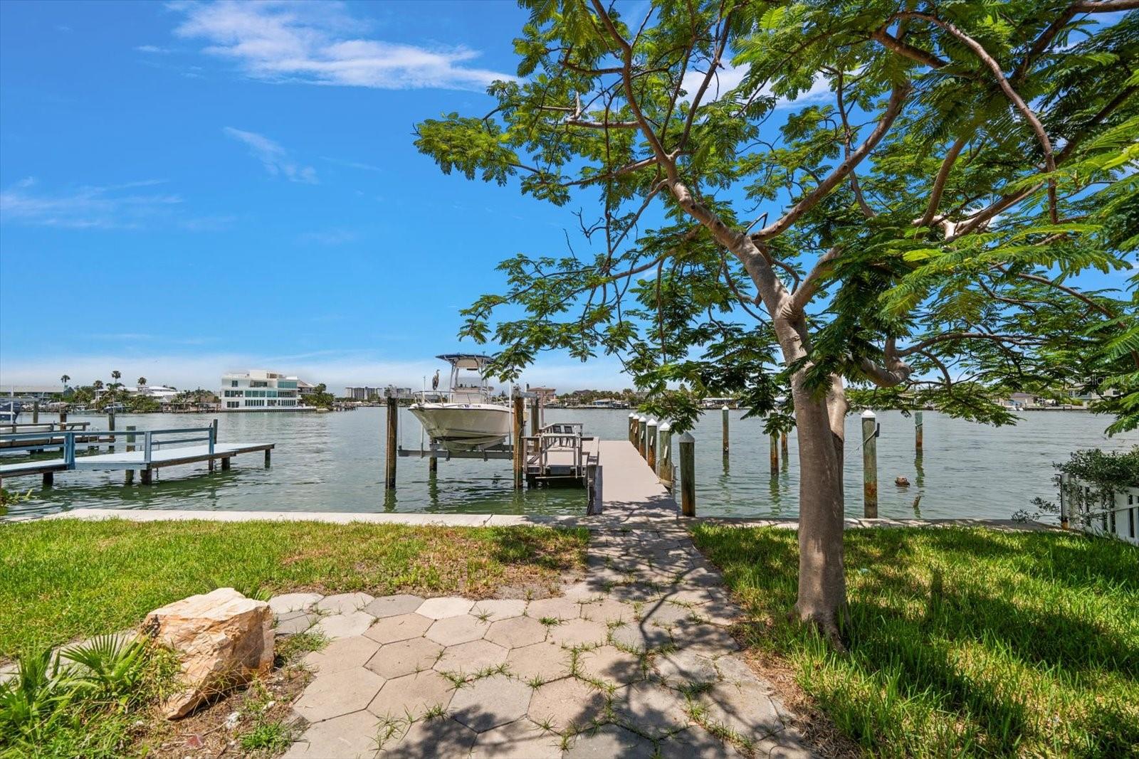 8405 Bayshore Dr Property Photo 16
