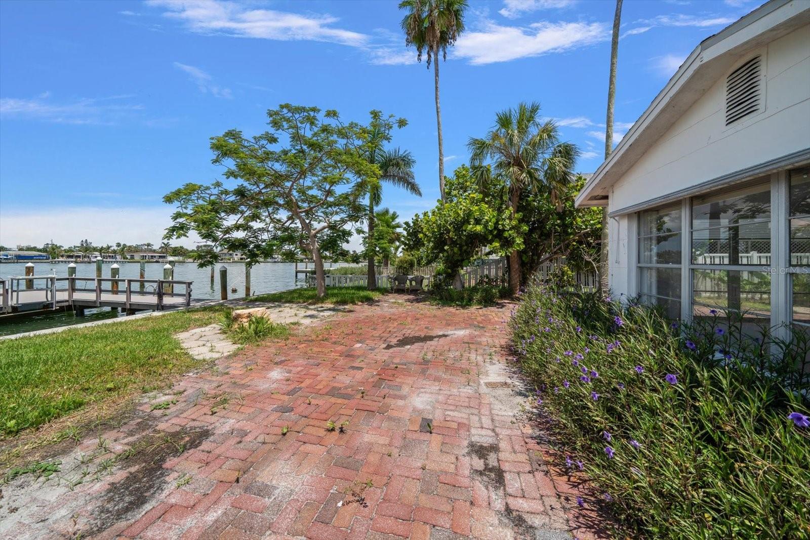 8405 Bayshore Dr Property Photo 31